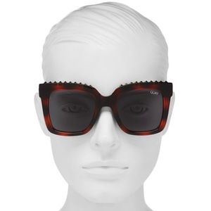 New Quay Australia Women's Icy Square Sunglasses